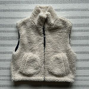 8 Seconds (Korean brand) Teddy Vest
